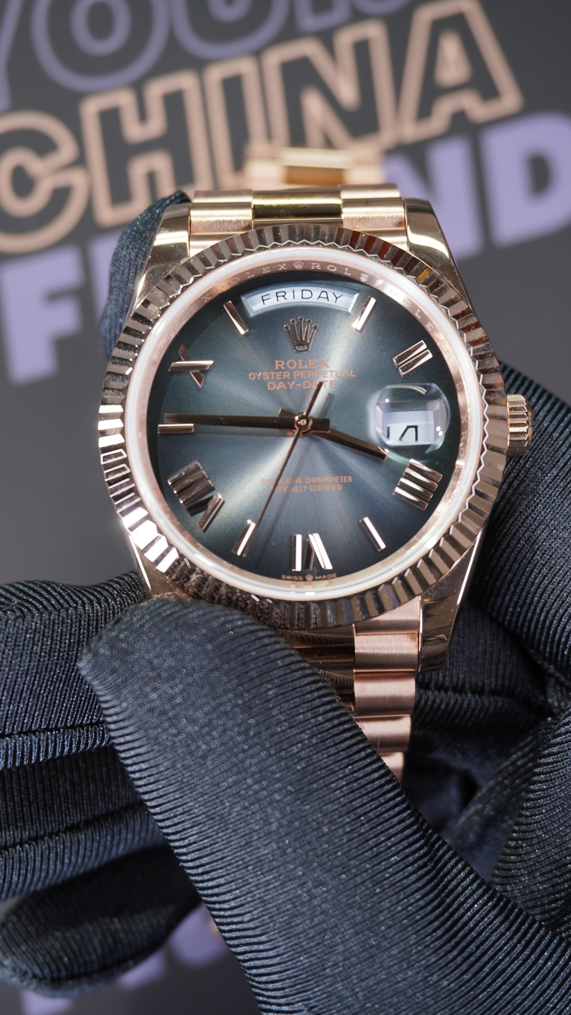 DayDate Rose Gold Smoke Ombre 40mm 3