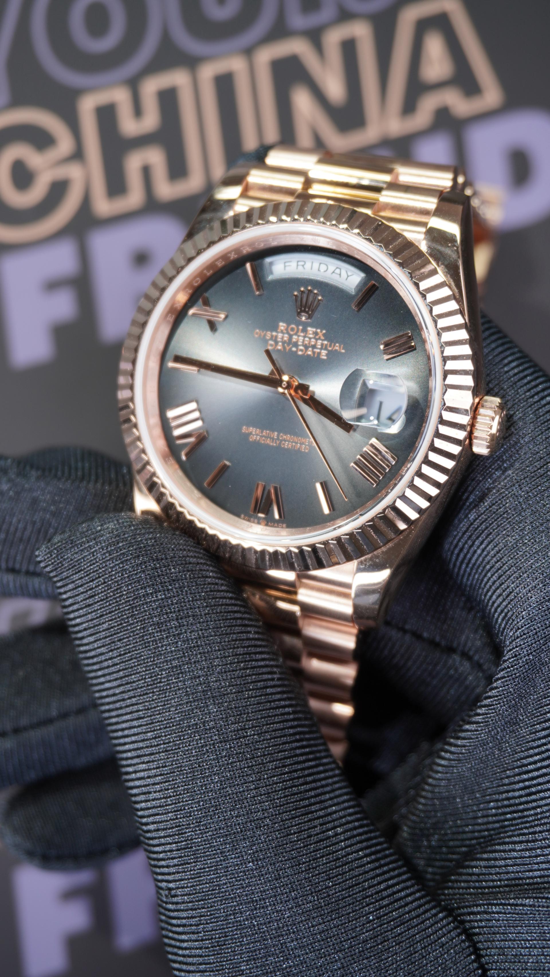 DayDate Rose Gold Smoke Ombre 40mm 4
