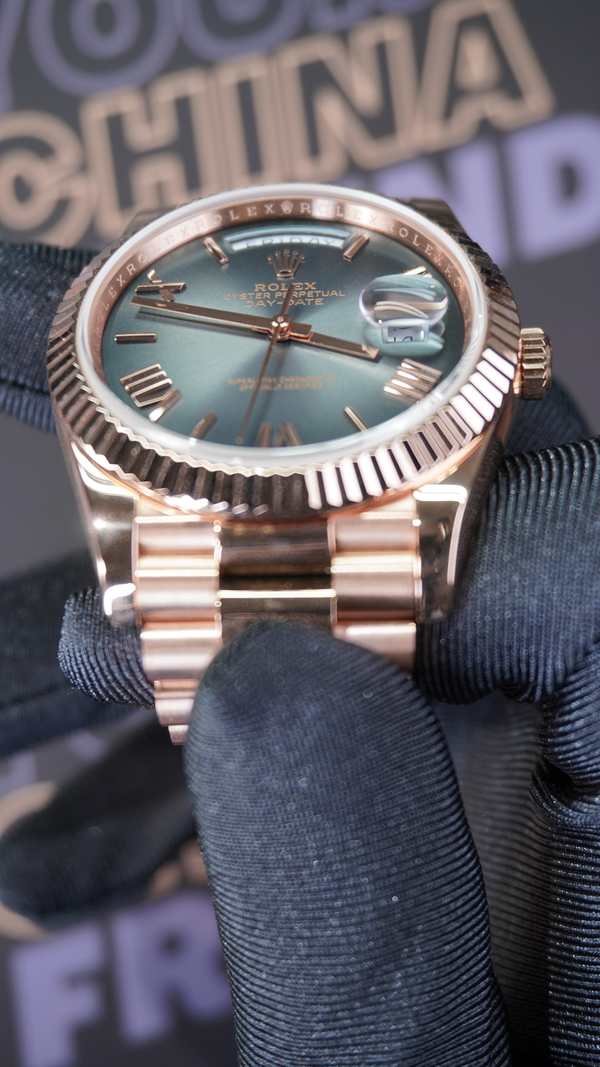 DayDate Rose Gold Smoke Ombre 40mm 6